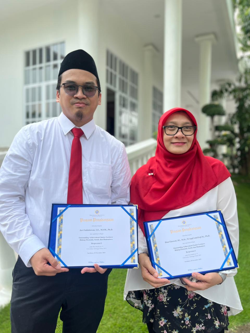 Departemen Manajemen Borong Outstanding Achievement Lecturer dalam Peringatan Dies Natalis ke-71 Universitas Airlangga