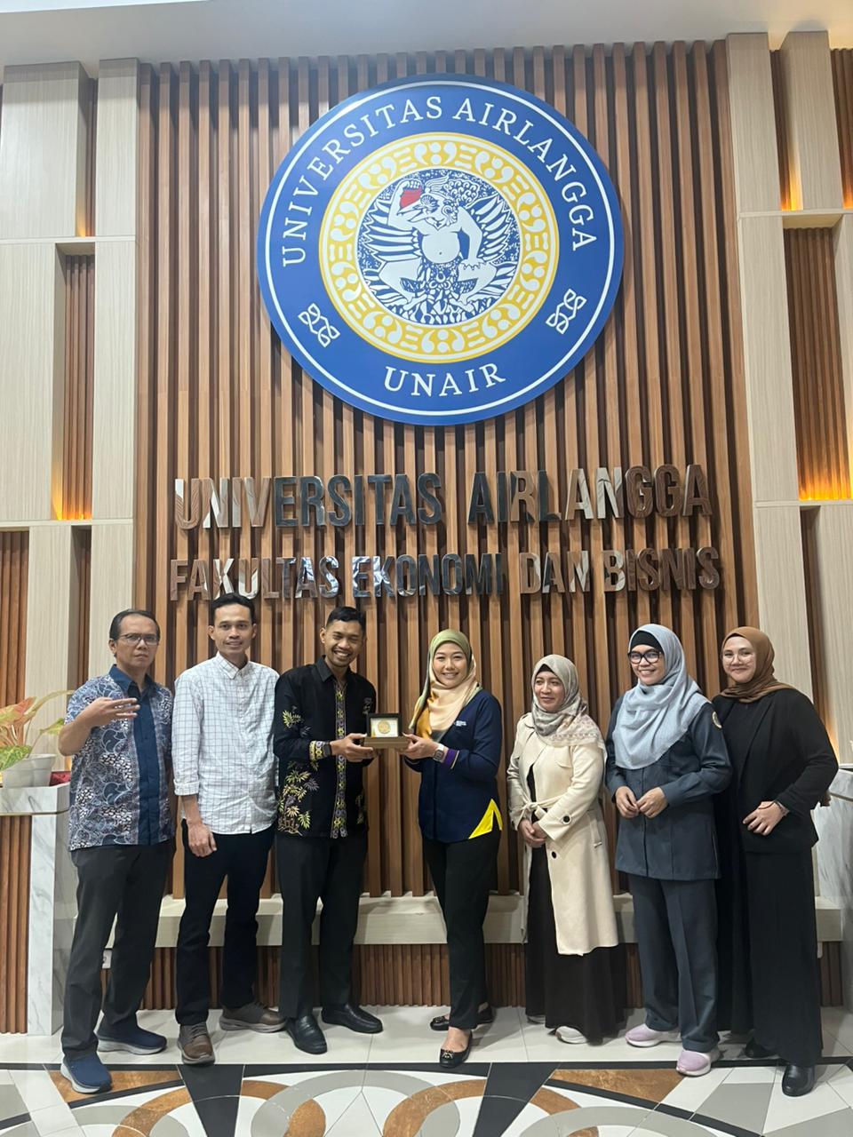 Departemen Manajemen FEB UNAIR Perkuat Kemitraan Global lewat Kunjungan Strategis UiTM Malaysia 1